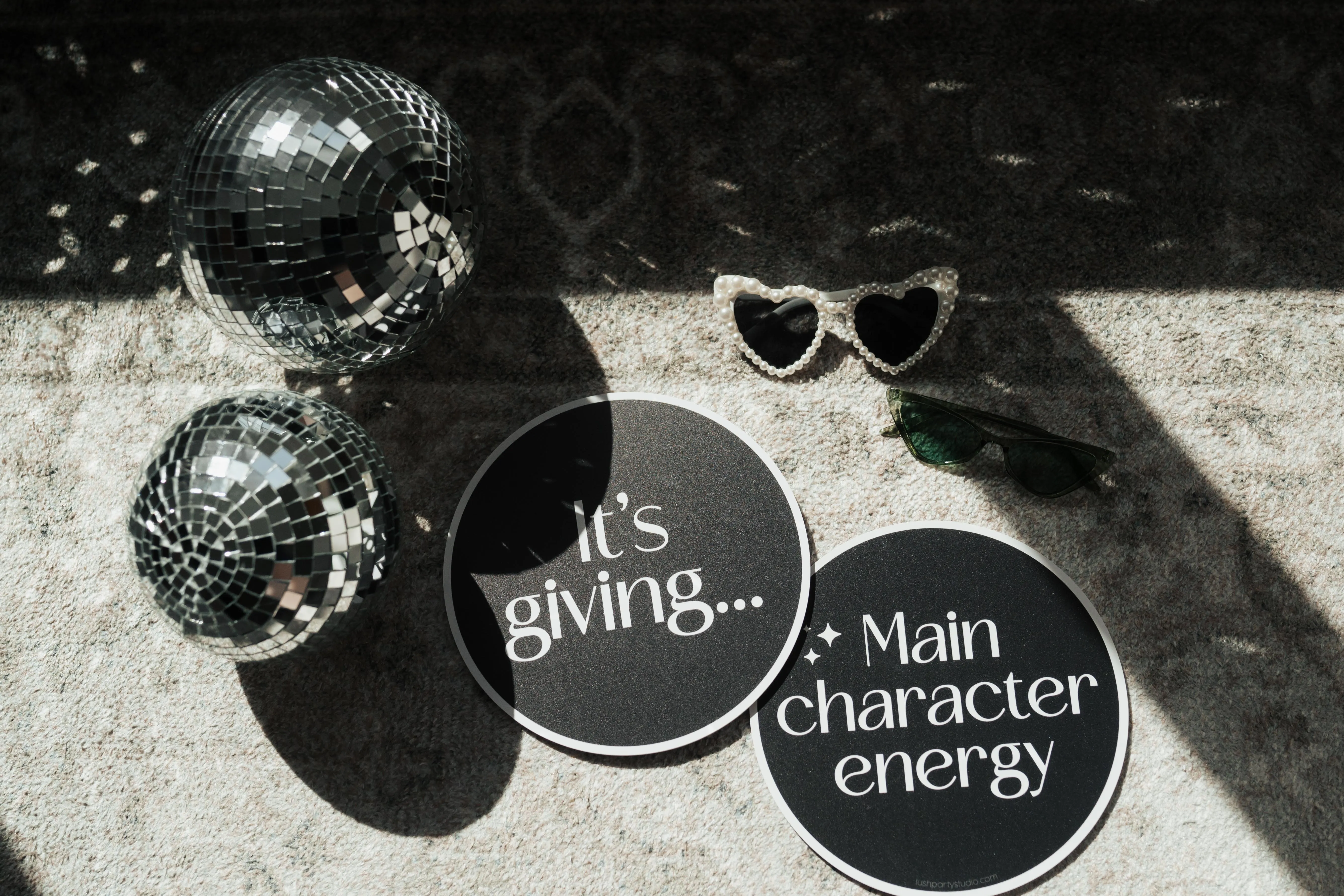 High-end photo booth props and accessories